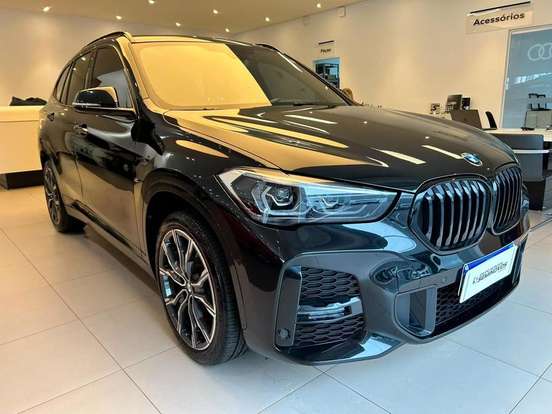 BMW-X1-2022