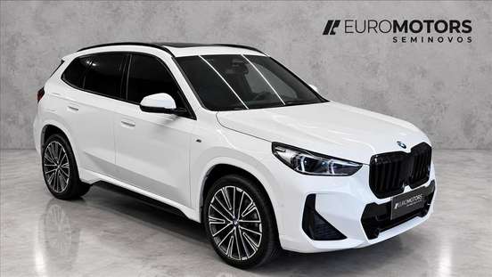 BMW-X1-2024