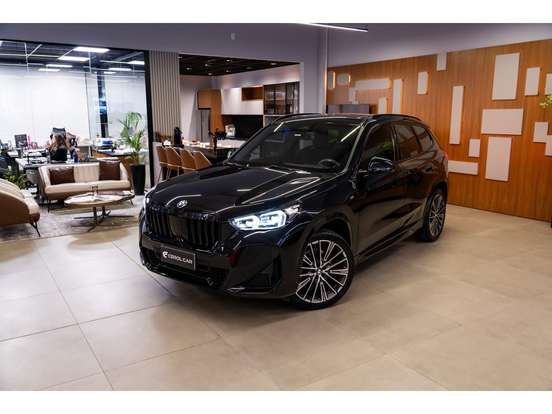 BMW-X1-2024
