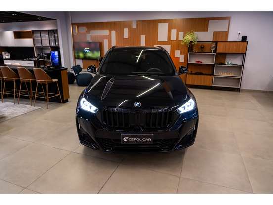 BMW-X1-2024