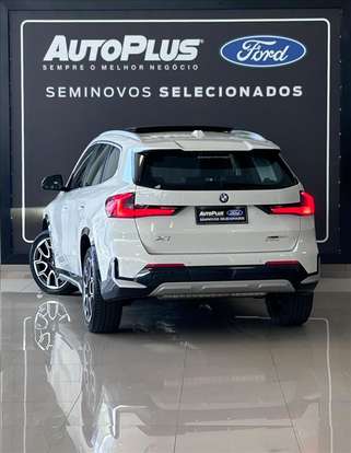 BMW-X1-2022