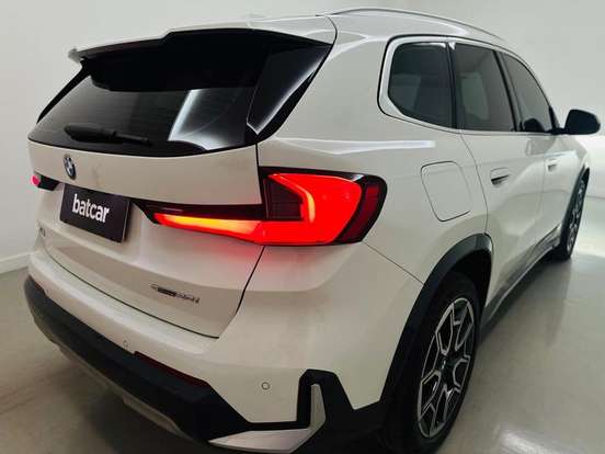 BMW-X1-2024