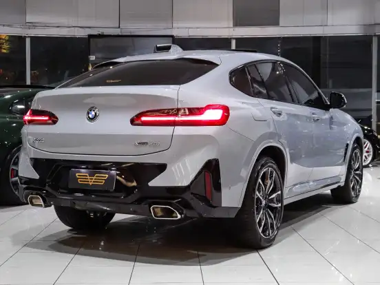 BMW-X4-2025