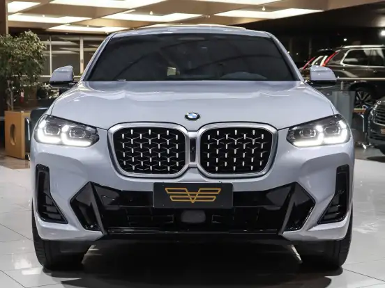 BMW-X4-2025