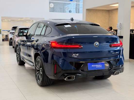 BMW-X4-2024