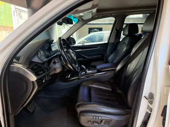BMW-X5-3.0 FULL 4X4 35I 6 CILINDROS 24V DIESEL 4P AUTOMÁTICO BMW-X5-2014