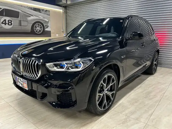 BMW-X5-3.0 I6 TURBO HÍBRIDO XDRIVE45E M SPORT AUTOMÁTICO BMW-X5-2022