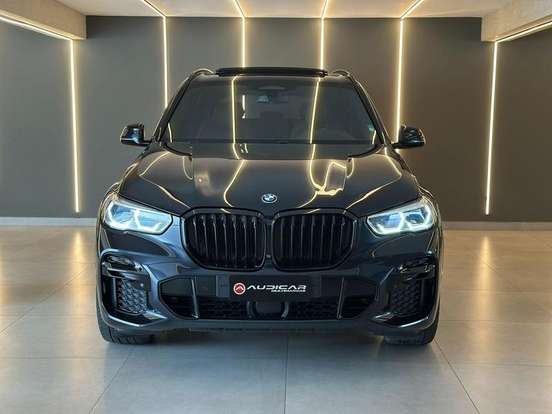 BMW-X5-2021