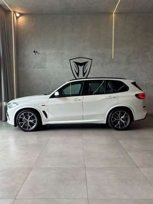 BMW-X5-2022