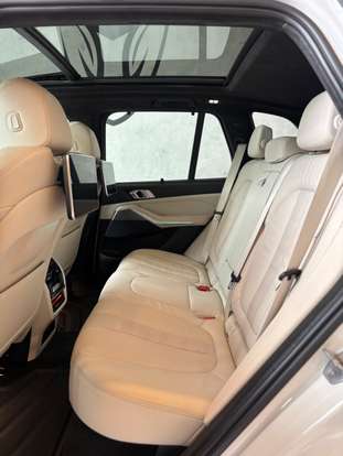 BMW-X5-2022