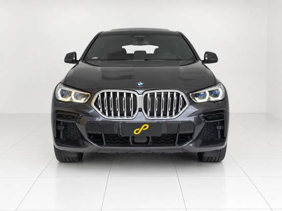 BMW-X6-2021