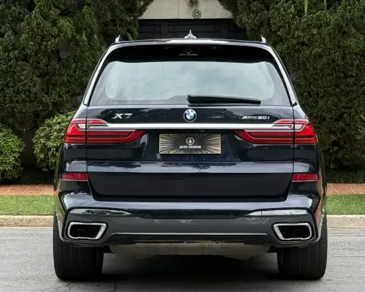BMW-X7-2019