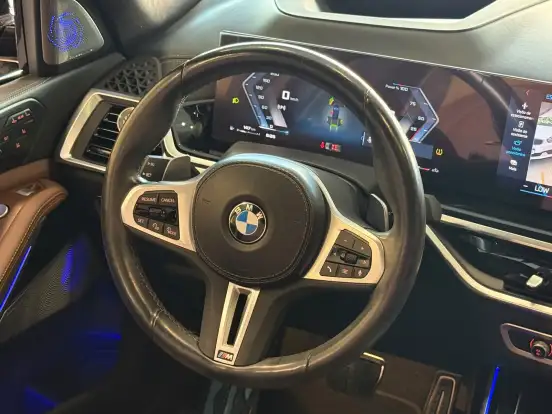 BMW-X7-4.4 V8 GASOLINA M60i STEPTRONIC BMW-X7-2023
