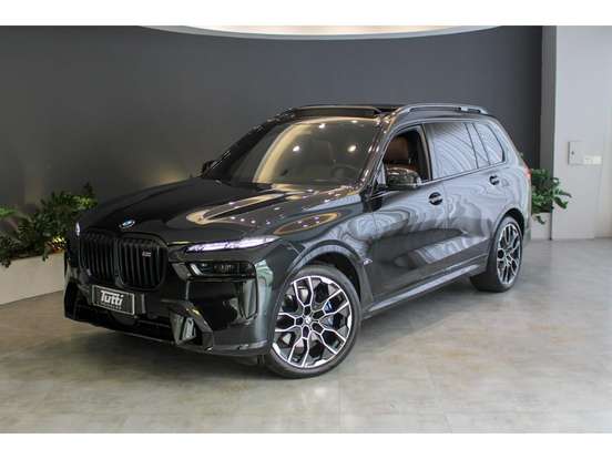 BMW-X7-2024