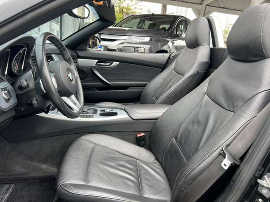 BMW-Z4-2.5 I6 GASOLINA SDRIVE23I AUTOMÁTICO BMW-Z4-2009