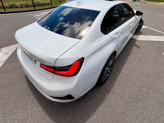 BMW-320i-2.0 16V TURBO GASOLINA SPORT GP AUTOMÁTICO BMW-320i-2020