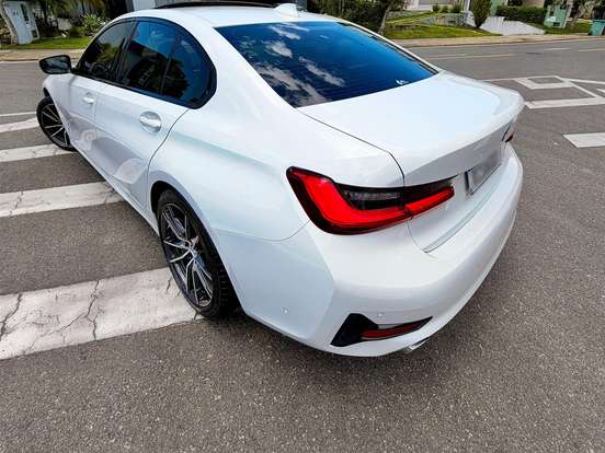 BMW-320i-2.0 16V TURBO GASOLINA SPORT GP AUTOMÁTICO BMW-320i-2020