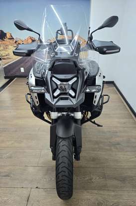 BMW-R 1300 GS ADVENTURE TRIPLE BLACK-2026