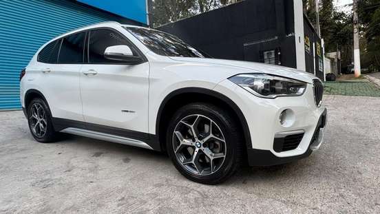 BMW-X1-2017