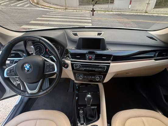 BMW-X1-2.0 16V TURBO ACTIVEFLEX SDRIVE20I 4P AUTOMÁTICO BMW-X1-2017