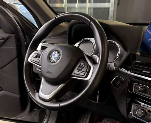 BMW-X1-2021