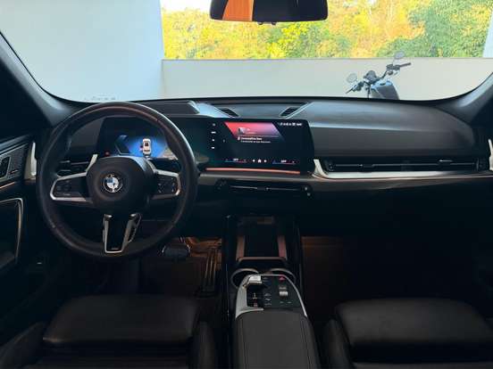 BMW-X1-2.0 16V TURBO GASOLINA SDRIVE20I M SPORT STEPTRONIC BMW-X1-2024