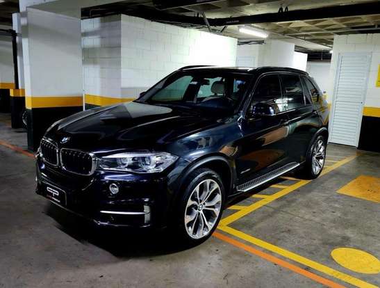 BMW-X5-2017