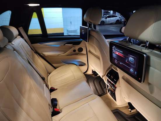 BMW-X5-2017