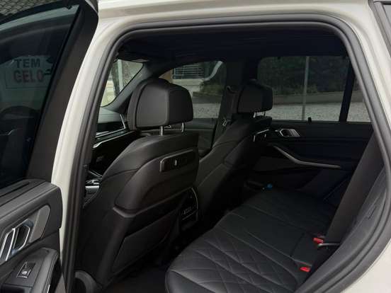 BMW-X5-3.0 I6 TURBO HÍBRIDO XDRIVE50E M SPORT AUTOMÁTICO BMW-X5-2023