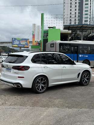 BMW-X5-2023