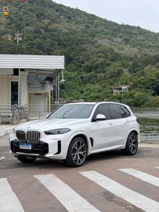 BMW-X5-2023