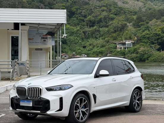 BMW-X5-3.0 I6 TURBO HÍBRIDO XDRIVE50E M SPORT AUTOMÁTICO BMW-X5-2023