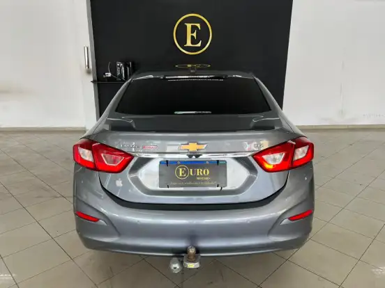 CHEVROLET-CRUZE-2019