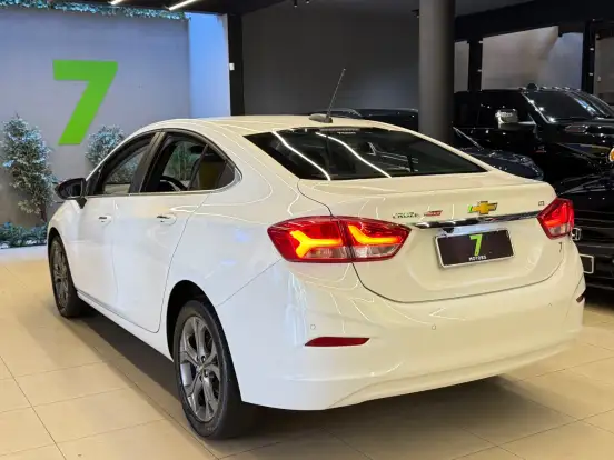 CHEVROLET-CRUZE-2022