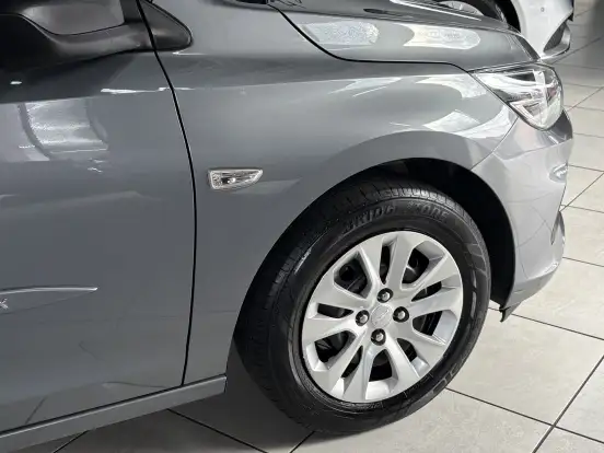 CHEVROLET-ONIX-2022