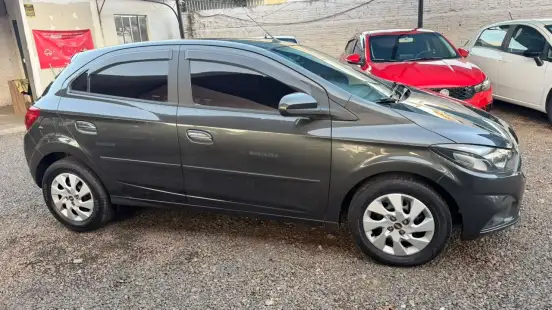 CHEVROLET-ONIX-2017