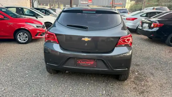 CHEVROLET-ONIX-2017
