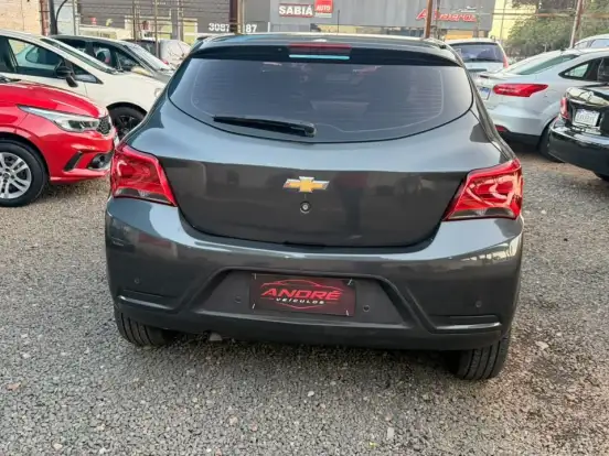 CHEVROLET-ONIX-1.4 MPFI LT 8V FLEX 4P MANUAL CHEVROLET-ONIX-2017