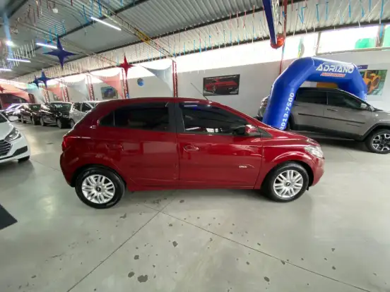 CHEVROLET-ONIX-2016
