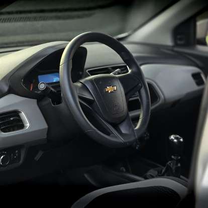 CHEVROLET-ONIX-2015