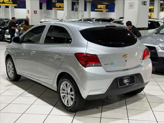 CHEVROLET-ONIX-1.0 MPFI LT 8V FLEX 4P MANUAL CHEVROLET-ONIX-2017