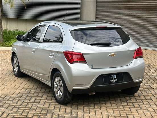 CHEVROLET-ONIX-2019