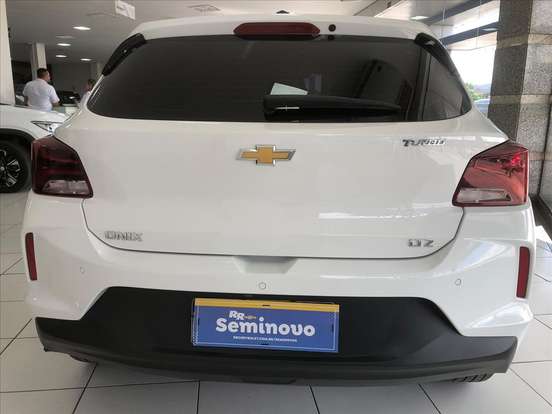 CHEVROLET-ONIX-2023