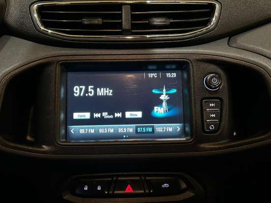 CHEVROLET-ONIX-1.4 MPFI ACTIV 8V FLEX 4P AUTOMÁTICO CHEVROLET-ONIX-2018