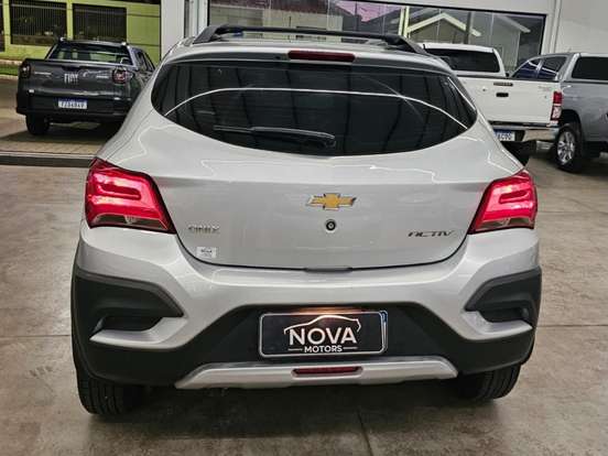 CHEVROLET-ONIX-2017