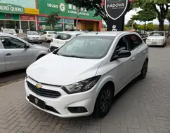 CHEVROLET ONIX 1.4 MPFI ADVANTAGE 8V FLEX 4P AUTOMÁTICO CHEVROLET ONIX 1.4 MPFI ADVANTAGE 8V FLEX 4P AUTOMÁTICO