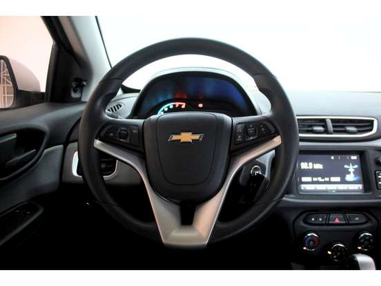 CHEVROLET-ONIX-1.4 MPFI LT 8V FLEX 4P AUTOMÁTICO CHEVROLET-ONIX-2017