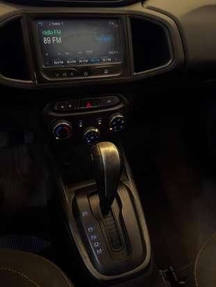 CHEVROLET-ONIX-2013