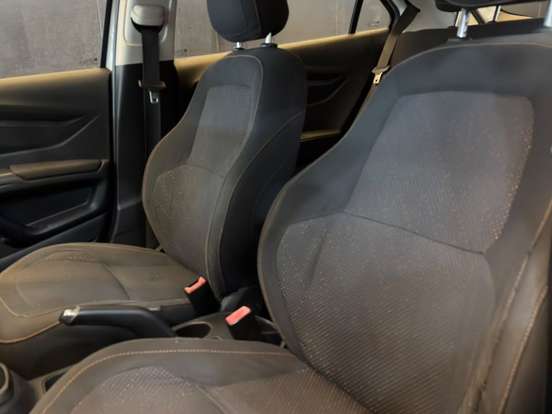 CHEVROLET-ONIX-1.4 MPFI LT 8V FLEX 4P AUTOMÁTICO CHEVROLET-ONIX-2013