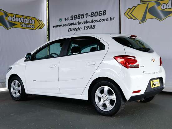 CHEVROLET-ONIX-2018
